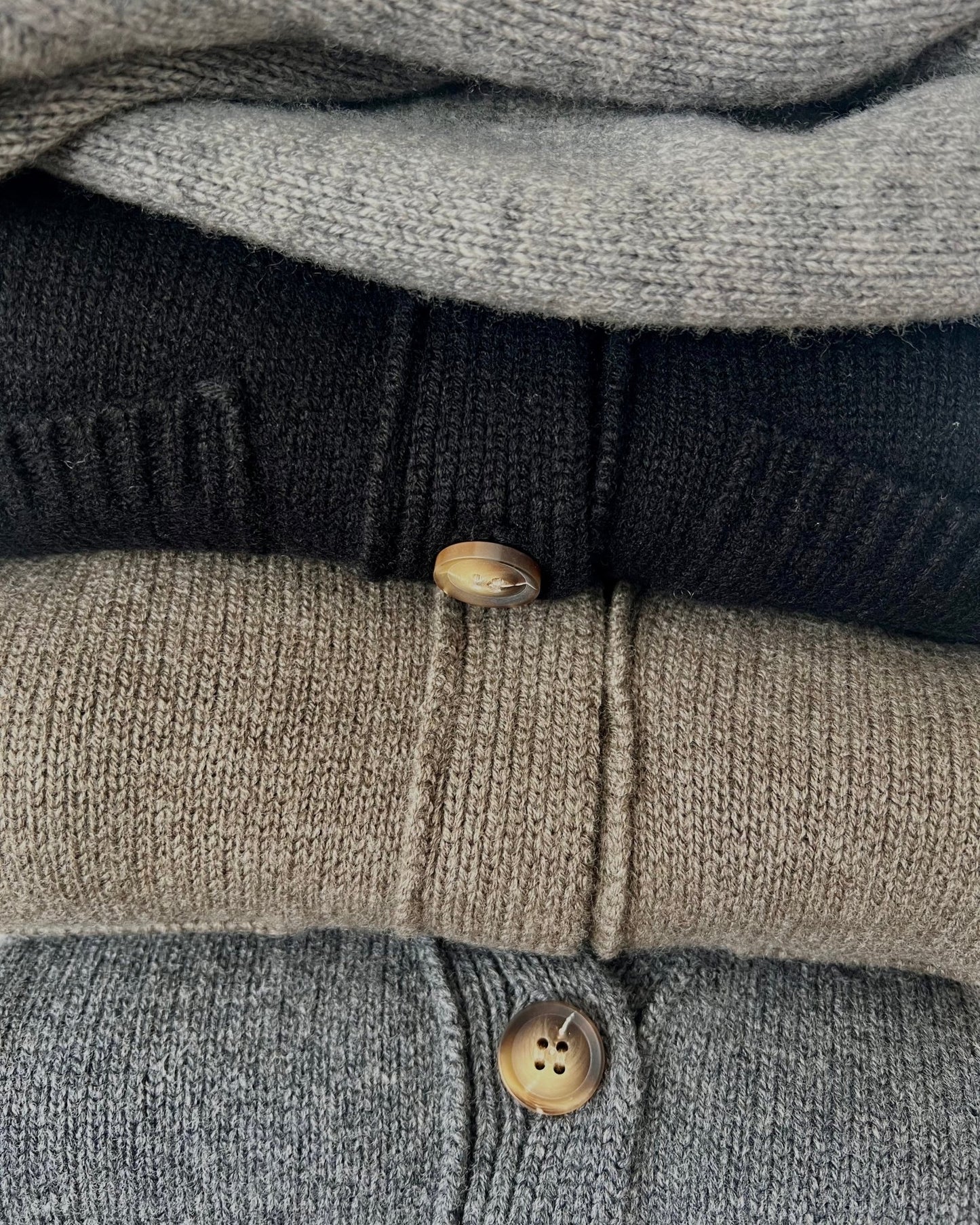 Merino Wool Cardigan grey - La Rue Copenhagen