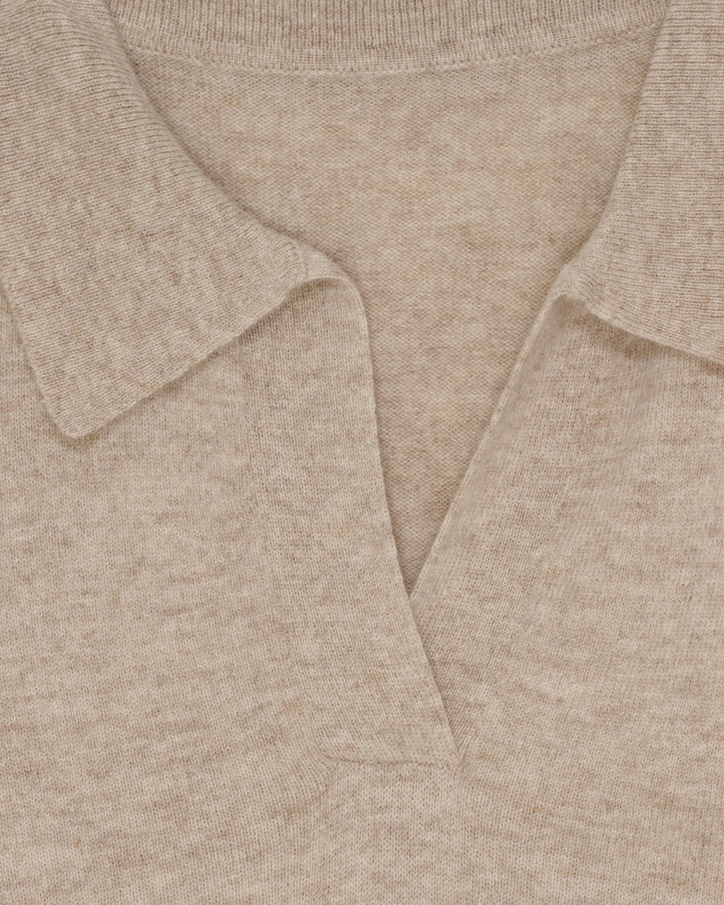 Cashmere Blend Open - Neck Polo beige - La Rue Copenhagen